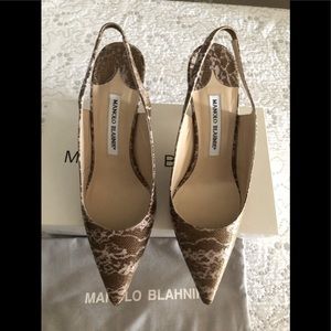 New Manolo Blahnik sling backs nude beige  sz 38